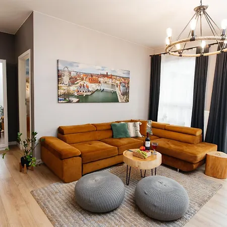 Maya's Flats & 29 - Bastion Walowa, *