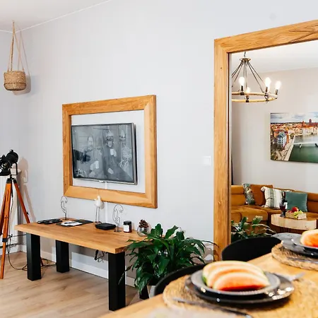 Maya's Flats & 29 - Bastion Walowa, Apartment